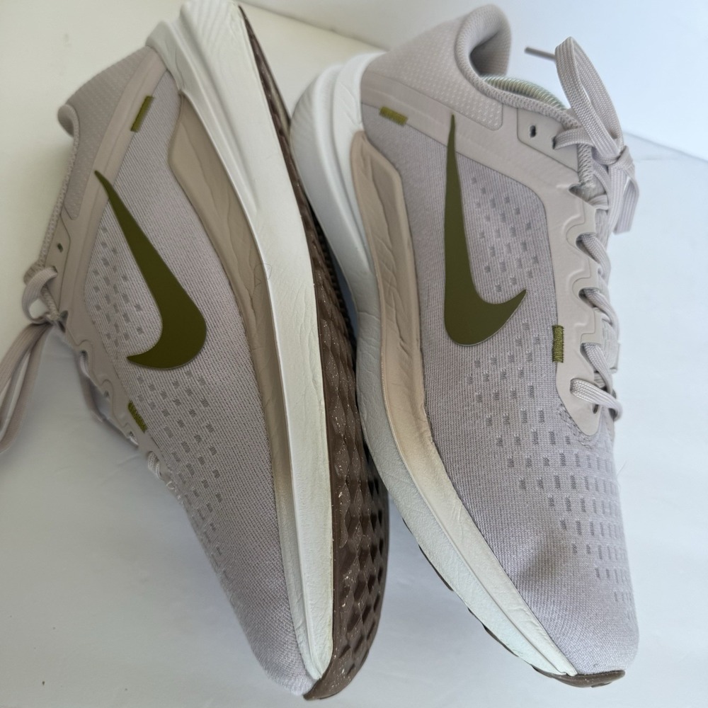Nike Air Winflo 10 Women's 11 Running Shoes Platinum Violet Moss DV4023-010 - Picture 7 of 9